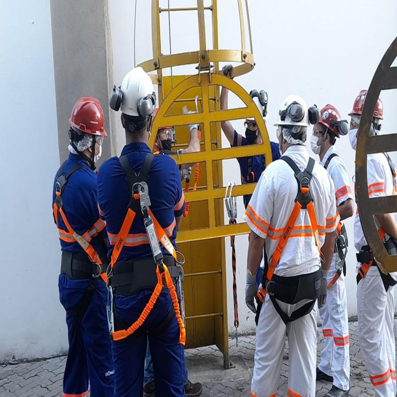 treinamento de resgate em altura